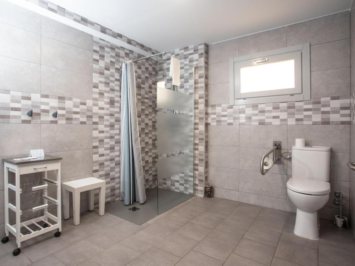ולדרוברס Hotel Querol מראה חיצוני תמונה